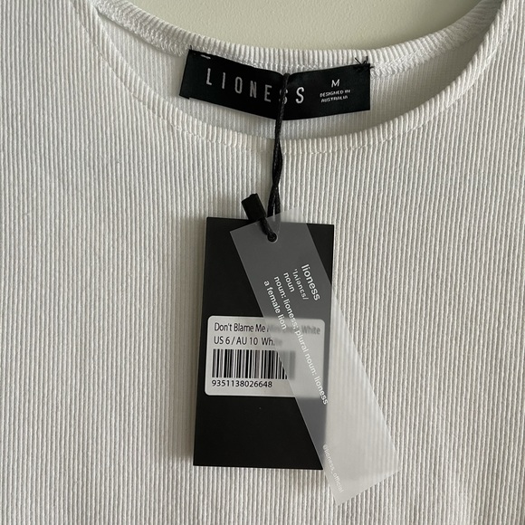 BNWT lioness ribbed midi dress with side slit - Picture 5 of 6